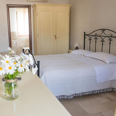 La Vigna Vecchia Guest House Fasano Ngoại thất bức ảnh